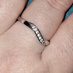 18K White Gold Plated Ring With Rhinestones Size 9 1/2